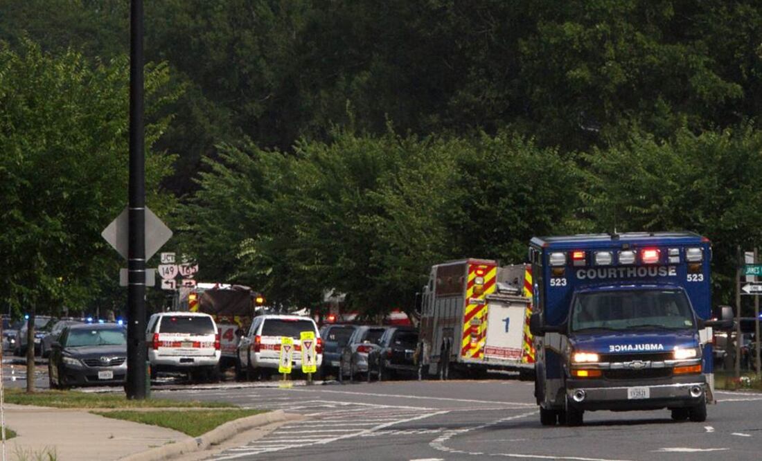 (Kaitlin McKeown/The Virginian-Pilot via AP)