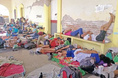 Migrantes rompen la tranquilidad de Niltepec, Oaxaca