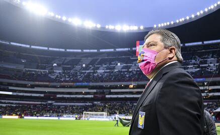 Sonido local del Estadio Azteca omite el nombre de Miguel Herrera