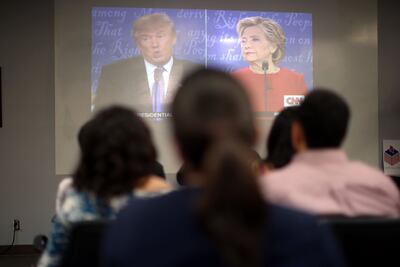Famosos se unen al debate de Hillary vs Trump