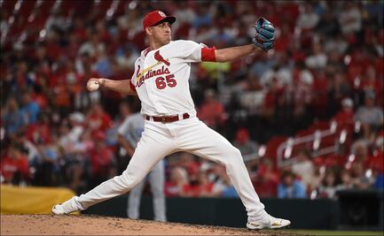 El mexicano Giovanny Gallegos consigue sufrido salvamento ante los Dodgers