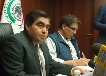 Senadores del PRD piden destitución de Alfredo Castillo