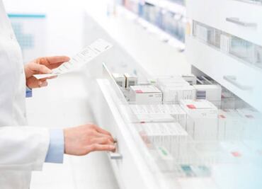 Trump firma orden sobre medicamentos; da 30 días a farmacéuticas para bajar costos o tomará medidas