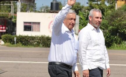AMLO llega a Michoacán para supervisar la rehabilitación de la planta de Fertinal 