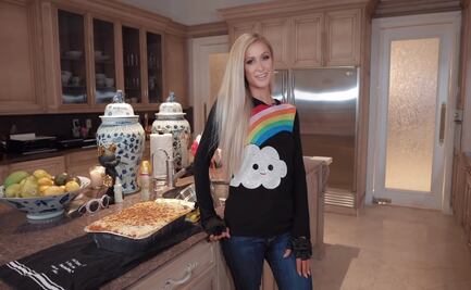 Paris Hilton presenta "Cooking with Paris", su primer show de cocina