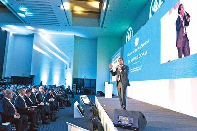 CFE prevé venta de combustibles y gas al exterior