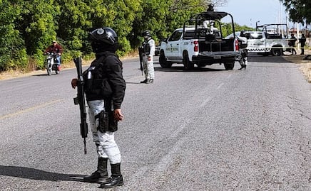 Reportan nuevos enfrentamientos en dos puntos de Sinaloa; hay bloqueos carreteros 