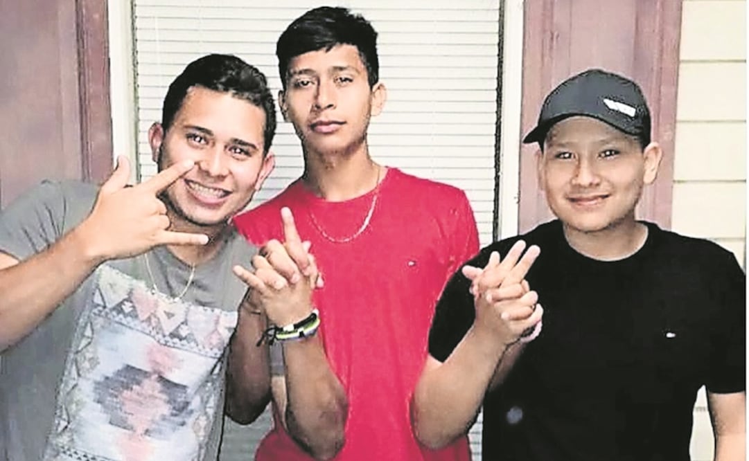 Martin Duque (der.), en una foto que subió su hermano Miguel (izq.). (TOMADA DE TWITTER)