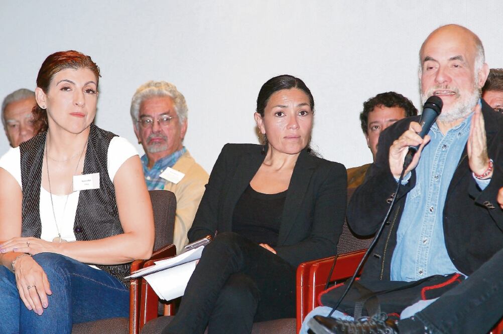 Karina Gidi; Dolores Heredia, presidenta de la Academia Mexicana de Artes y Ciencias Cinematográficas y Víctor Ugalde (CLASOS)