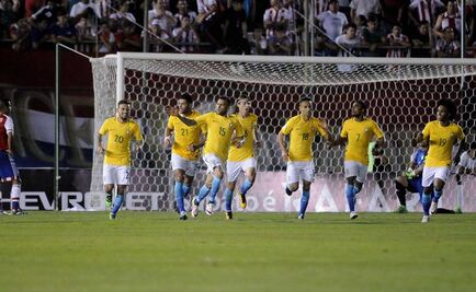 Brasil logra agónico empate con Paraguay