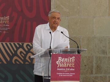 AMLO revela que pide consejos a Benito Juárez y nunca le ha fallado; "todavía está entre nosotros", dice