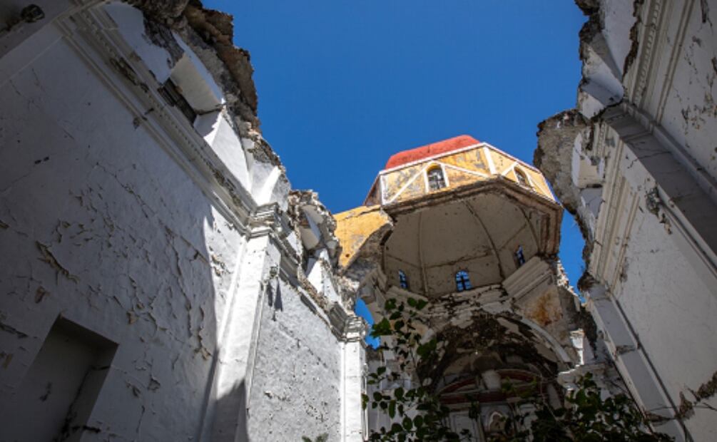 Templo de Santiago Apóstol en Atzala, Puebla, construido en el siglo XVII y actualmente en ruinas. Foto: Christian Palma Montaño.