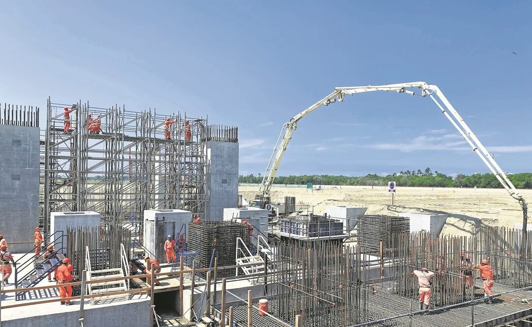 Se han gastado 4 mil 884.6 mdd en Dos Bocas a junio de 2021, de un total de 9 mil mdd que costará. Foto: Archivo. El Universal