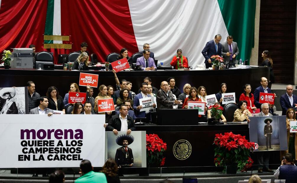 Morena y aliados aprueban en lo general la ley de aguas en el pleno de la Cámara de Diputados (03/12/2025). Foto: Diego Simón Sánchez / EL UNIVERSAL