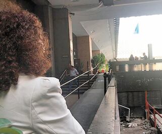 Destapan acoso de médico y funcionario en Cámara Baja