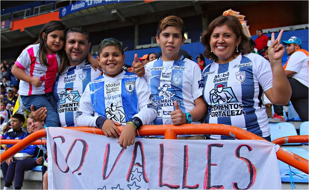 Los aficionados del Pachuca ya se dan cita en el estadio Hidalgo.