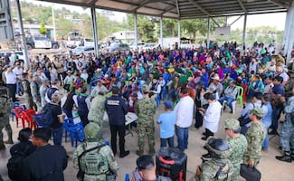 Familias desplazadas de Chilapa retornan a sus comunidades tras ola de violencia; Segob propone mesa de diálogo