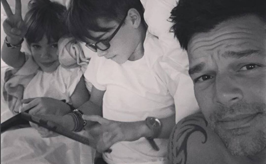 Matteo y Valentino con su papá Ricky Martin. FOTO: Instagram
