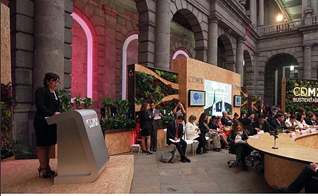 La funcionaria participó en la sesión plenaria "Enfrentando los retos del siglo metropolitano, políticas para ciudades resilientes e incluyentes"./ Especial