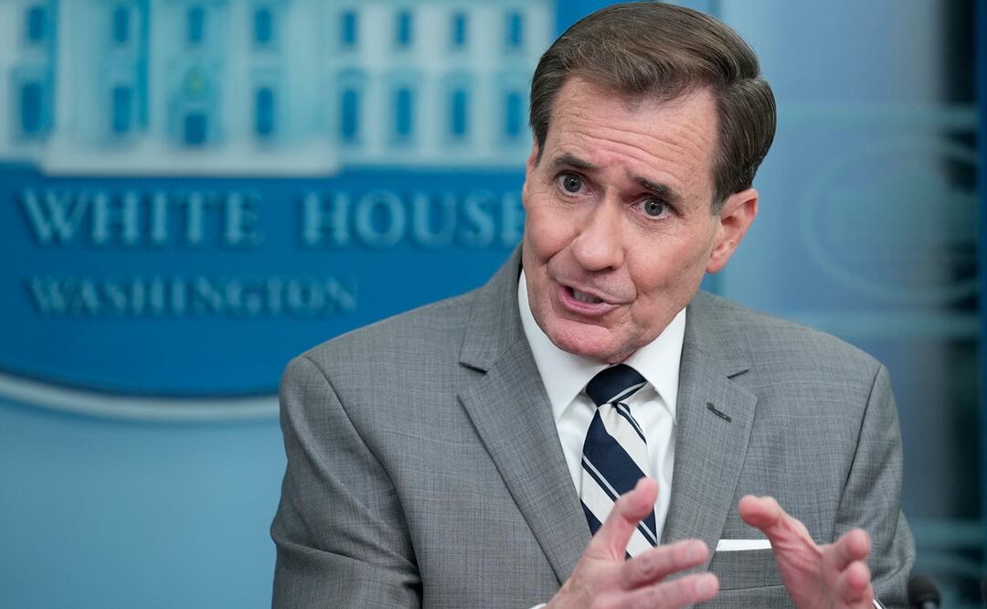 El portavoz del Consejo de Seguridad Nacional, John Kirby, habla durante la sesión informativa diaria en la Casa Blanca en Washington. Foto: AP