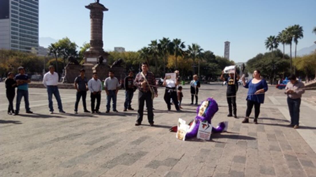 Se multiplican protestas contra alza a precio de gasolina