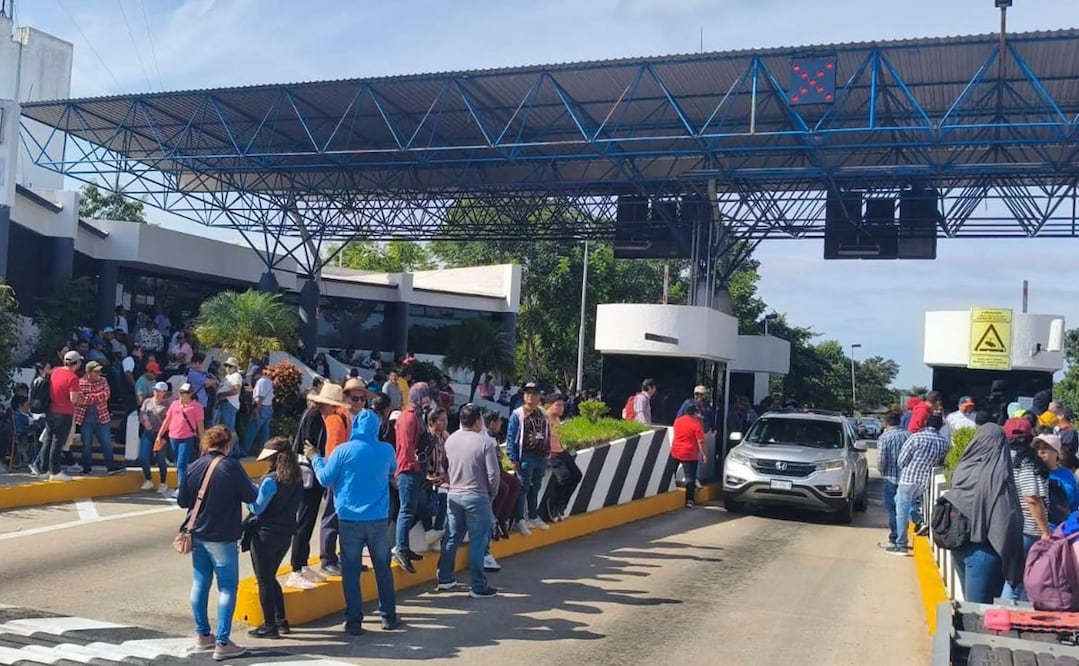 Por tercer día, docentes de la SNTE continúan paro de labores en Chiapas; ocupan dos casetas de peaje

FOTO ILUSTRATIVA Foto: ARCHIVO
