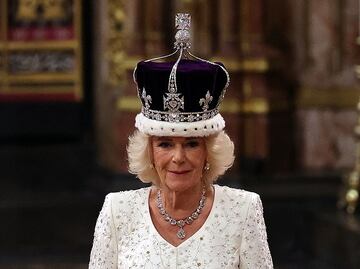 ¿Cuál es el rol que ocuparía Camilla Parker Bowles en la corona, si el rey Carlos III llegase a morir?