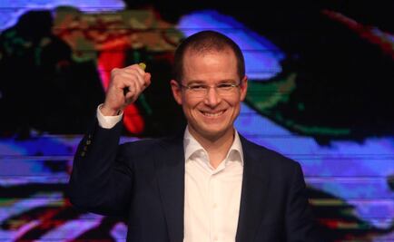 Autodestape de Anaya, con sabor a PRI: Calderón