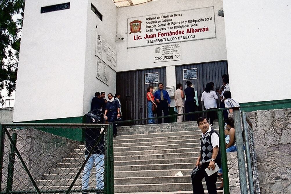 Familiares denuncian corrupción en penal