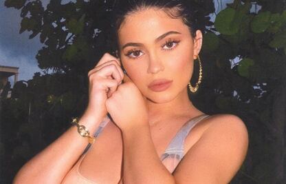 Kylie Jenner enciende Instagram con traje de baño “desnudo”