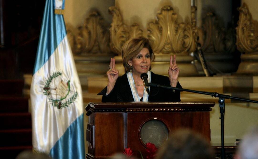 Matute ha sido la elegida por el jurado de este premio, entregado por el Gobierno de Guatemala y el Ministerio de Cultura y Deportes, por "su fidelidad y compromiso con el oficio poético". FOTO: Esteban Biba/EFE.