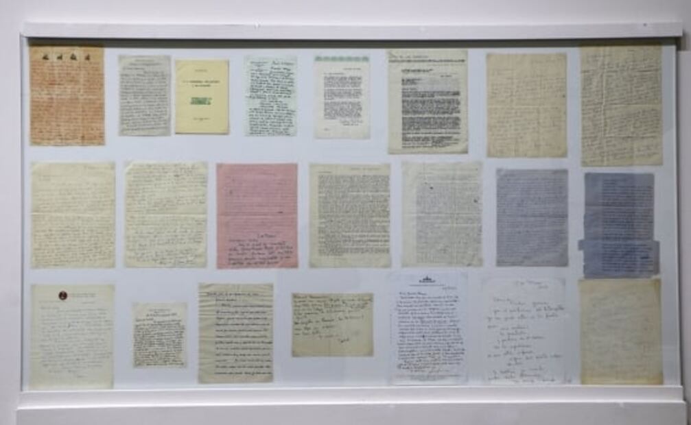 El vasto archivo que alberga la "caja de Pandora" de Monsiváis