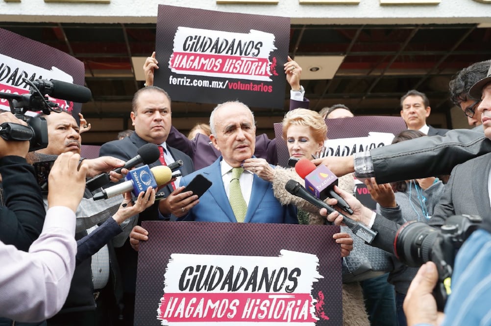 Pedro Ferriz dice que negociará con Emilio Álvarez Icaza y Armando Ríos Piter para impulsar una sola candidatura presidencial sin partido. (LUIS CORTÉS. EL UNIVERSAL)