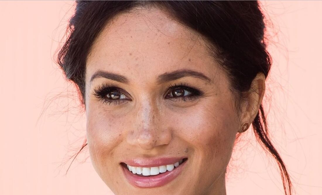 La Duquesa de Sussex tiene la camisa de lino perfecta    Foto: Instagram