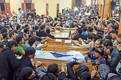 Tras atentado, Egipto lanza ofensiva en Libia