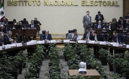 Senado pide al INE dar marcha atrás a prohibición de debates 