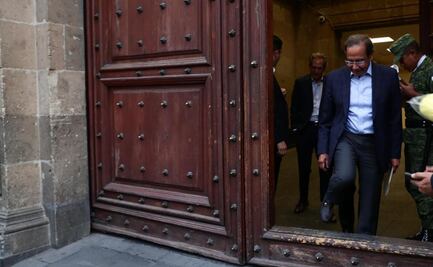 Por Covid-19, AMLO acuerda con IP proteger salarios; van por apoyo a Pymes