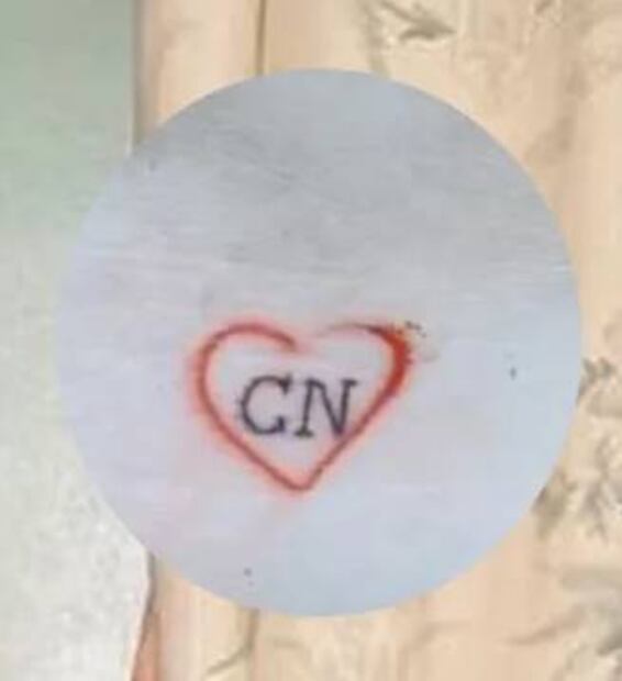 Belinda también se borra a Christian Nodal de la piel y tapa su tatuaje