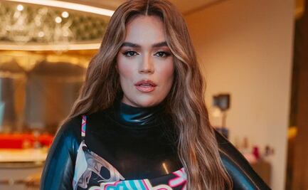 Karol G sorprende con su nuevo look y la confunden con La Sirenita
