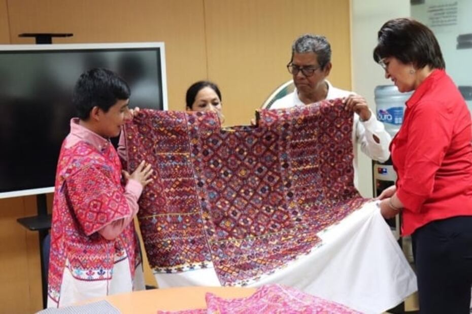 Destacan importancia de tzotzil que presentará trabajo artesanal en la Fashion Week de Nueva York