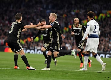 Ajax derrotó al Tottenham en Londres 