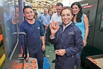 Josefina promete 3de3 obligatorio