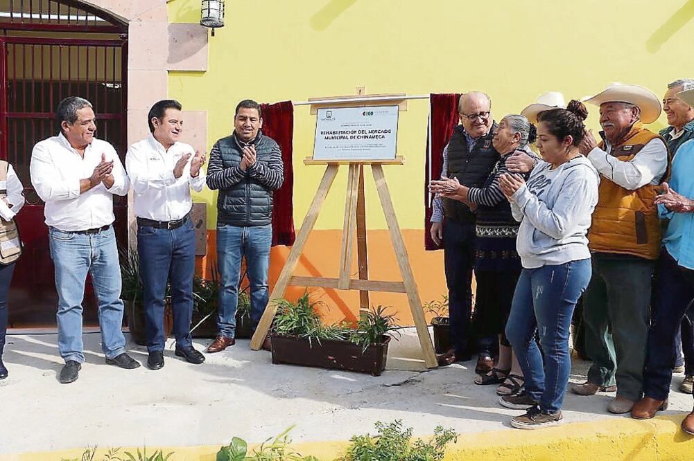 El gobernador Graco Ramírez entregó a locatarios el nuevo mercado de Chinameca y reiteró su compromiso de apoyar a damnificados por el sismo