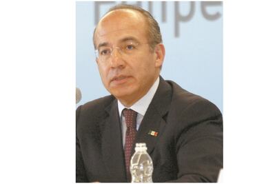 Calderón llama "curita de cuarta" a Solalinde tras dichos a LeBarón