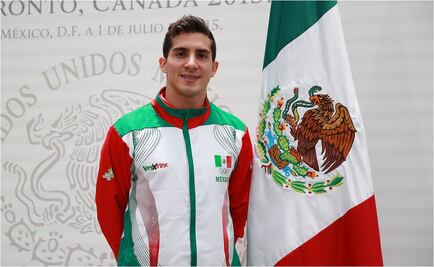 Rommel Pachecho firma plaza olímpica en Kazán