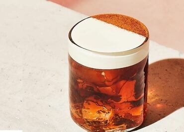 Carajillo mexicano, un drink preparado con licor de maíz