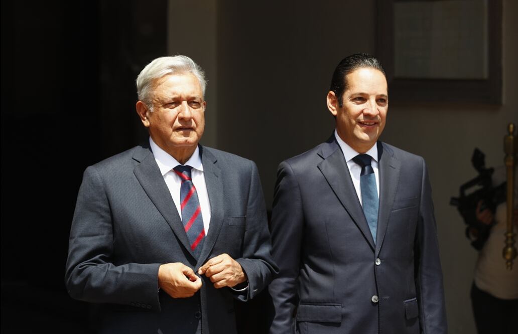 Andrés Manuel López Obrador se reunió con el gobernador de Querétaro, Francisco Domínguez. Foto: Yadín Xolalpa/EL UNIVERSAL