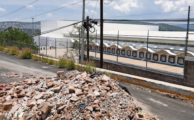 Asciende a 17 mil 635 mdp el costo de la desolada Megafarmacia; debe ser auditada, señalan analistas
