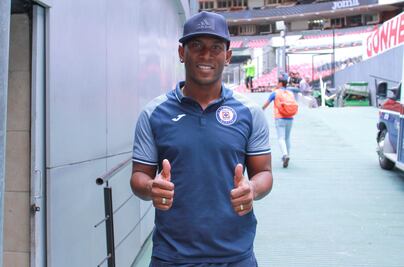 Bryan Angulo portará el dorsal 13 en el Cruz Azul