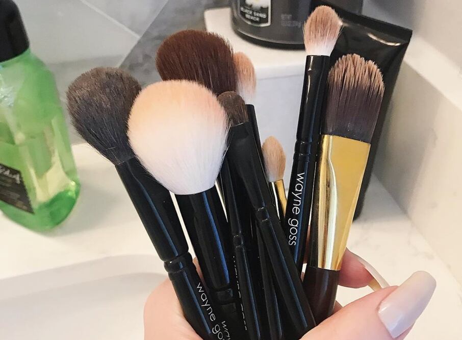 Es parte de nuestra rutina de belleza y nos olvidamos por completo de ella Foto: Instagram